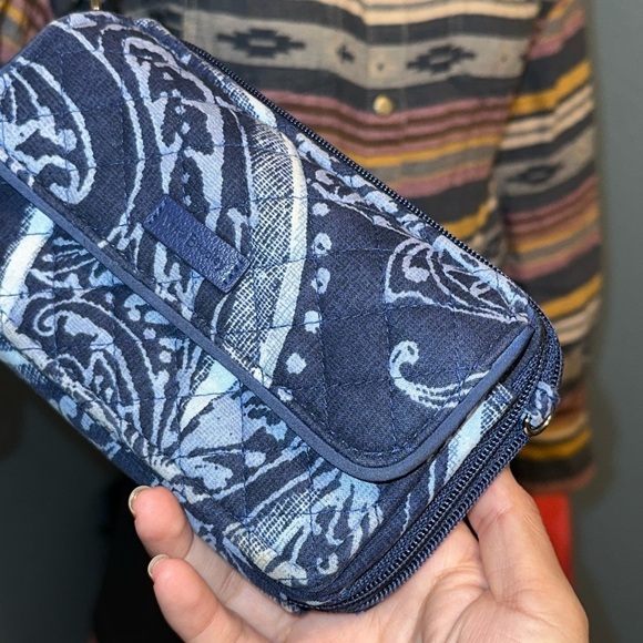 VERA BRADLEY Wallet - Picture 2 of 11